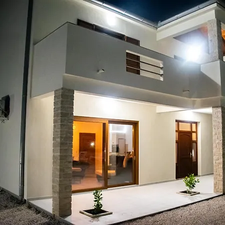 New Serenity Zen Garden Villa Posedarje