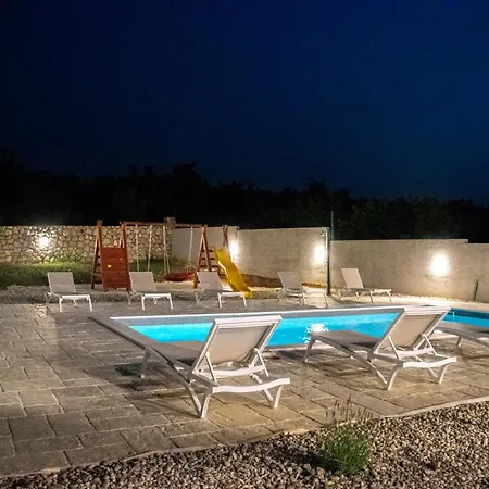 New Serenity Zen Garden Villa Posedarje