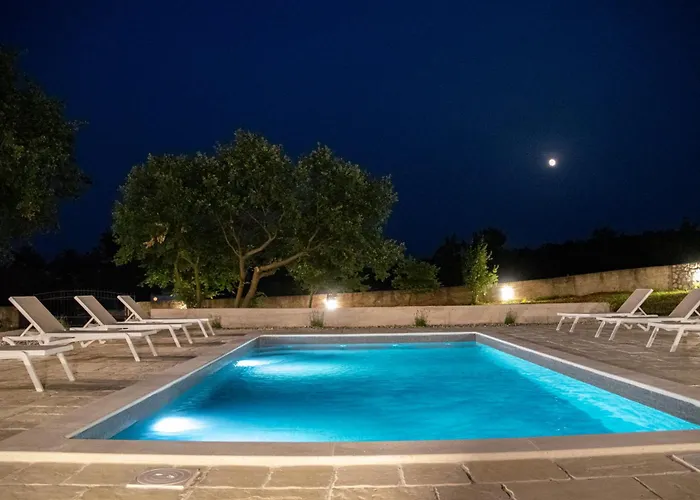 Zen Garden By Feel Croatia Поседарье